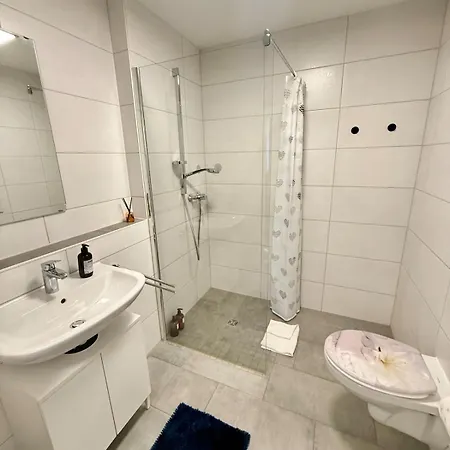 Apartman Moderne Erdgeschosswohnung - Zentrumsnah & Self Check In Augsburg