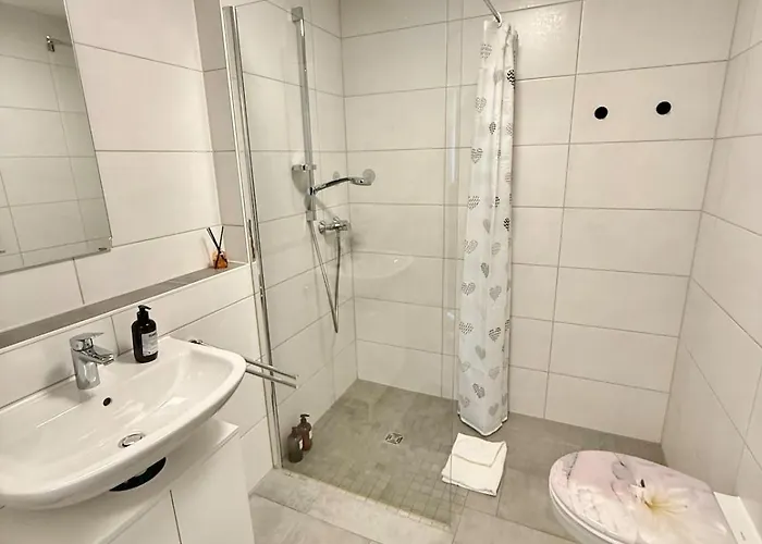 Apartment Zentrumsnahe - Tram, Amazon Prime Und Self Check In Augsburg